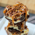Turtle Cheesecake Brownies - An Easy Cheesecake Recipe