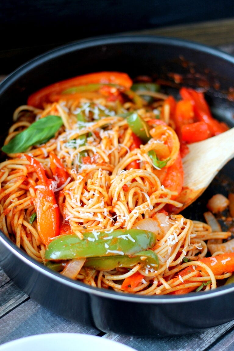 Spaghetti with Peppers and Onions A Deliciously Easy Spaghetti Recipe