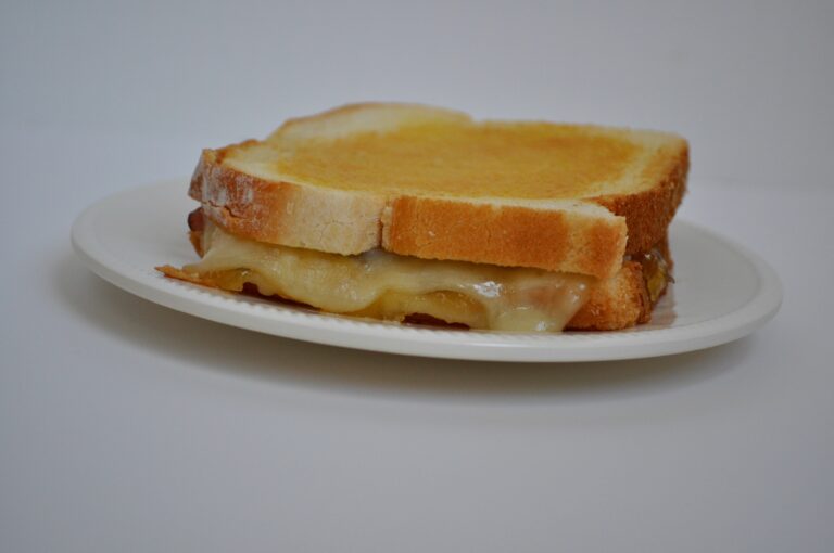 Comfort Food Made Easy: Grilled Ham and Cheese