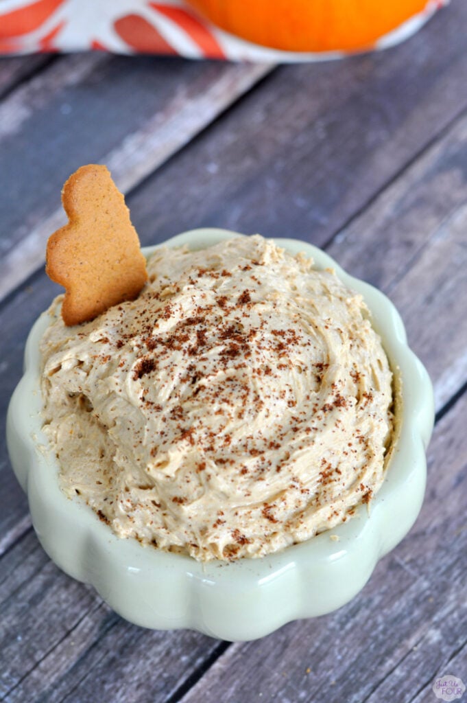 Four Ingredient Pumpkin Pie Dip A Festive Pumpkin Cool Whip Dip