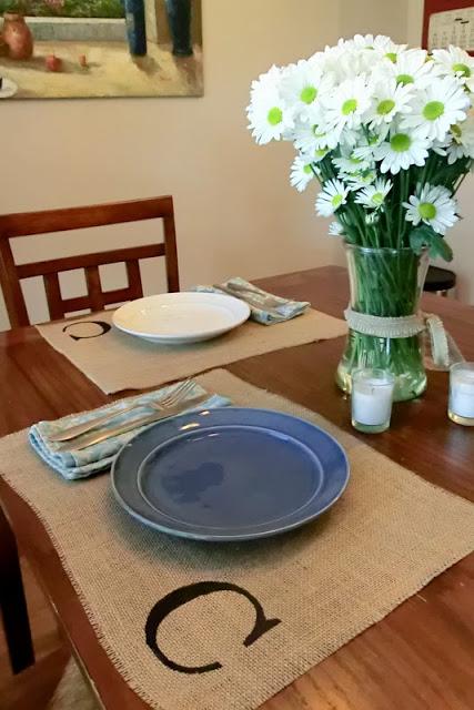 Casa de Castel - Stenciled Burlap Placements
