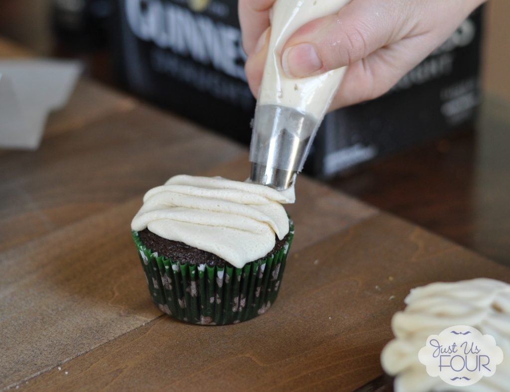 Amazing Guinness Cupcakes with Irish Cream Frosting #desserts # recipes #boozybaking #StPatricksDay