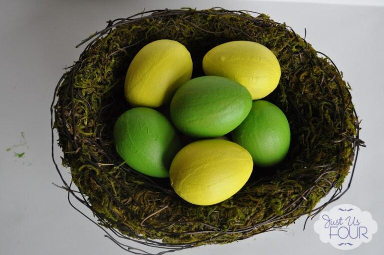 Easter Crafts: Painted Paper Mache Eggs
