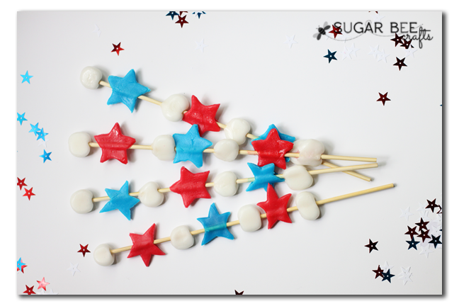 05 - Sugar Bee Crafts - July 4th Candy Kabobs