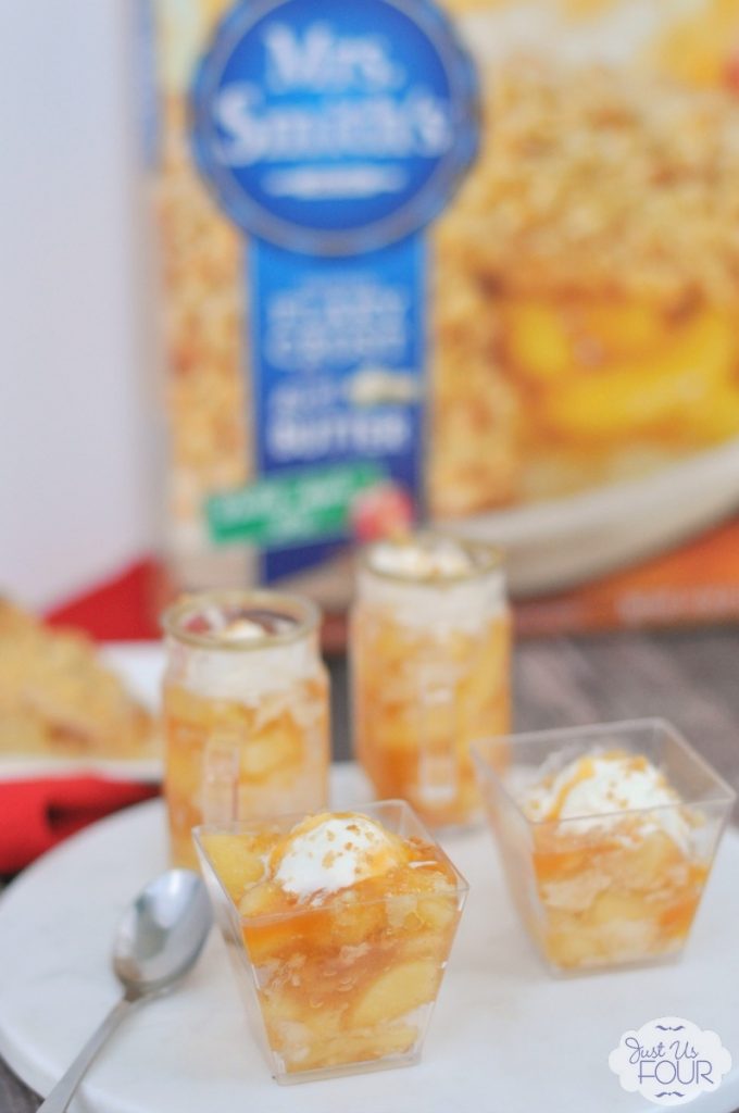 I love the idea of mini caramel apple pie desserts. So cute and absolutely delicious.
