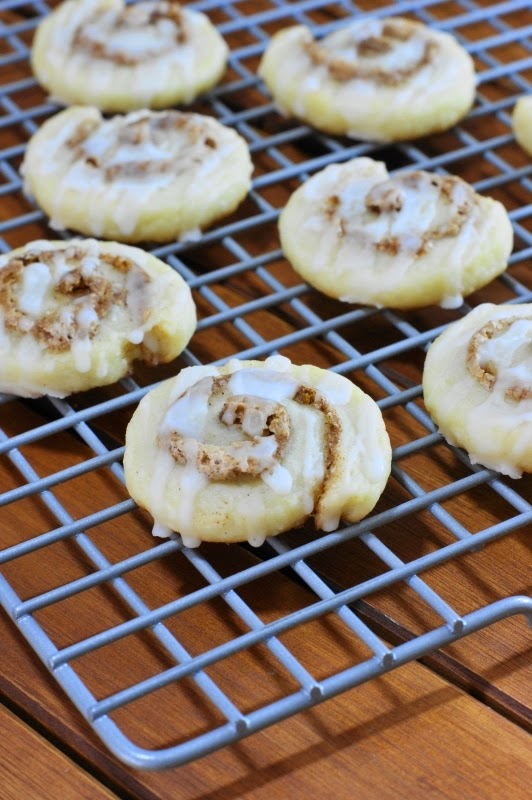 33 - The Kitchen is my Playground - Cinnamon Roll Cookies