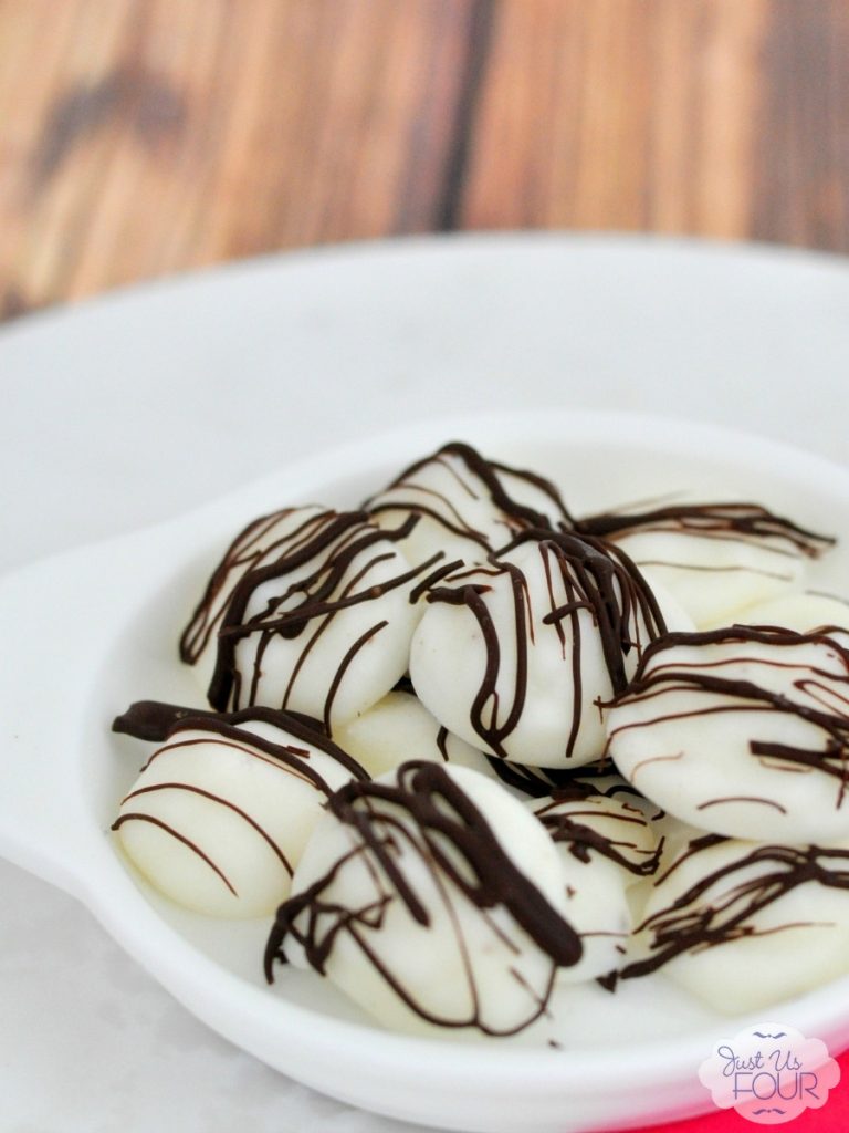 dark-chocolate-frozen-yogurt-bites-2_wm