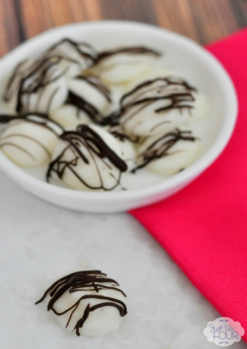 Dark Chocolate Frozen Yogurt Bites