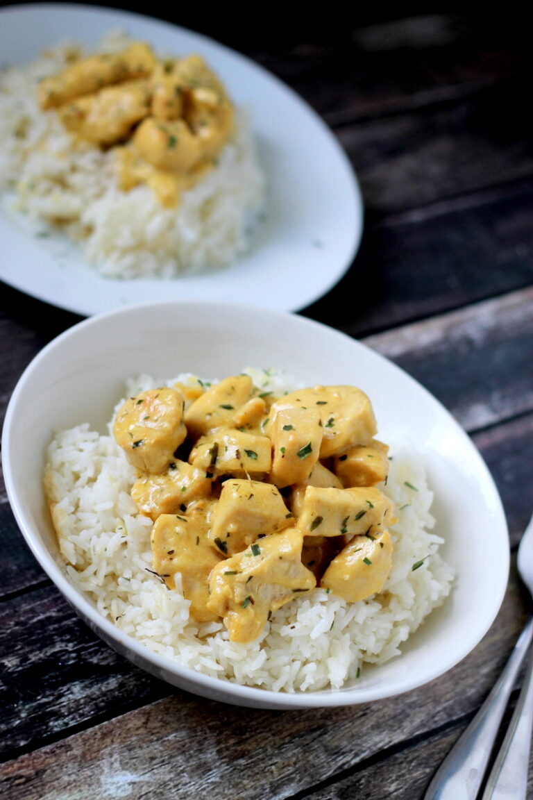 Easy Mustard Chicken is the perfect weeknight meal. It cooks super fast and tastes amazing.