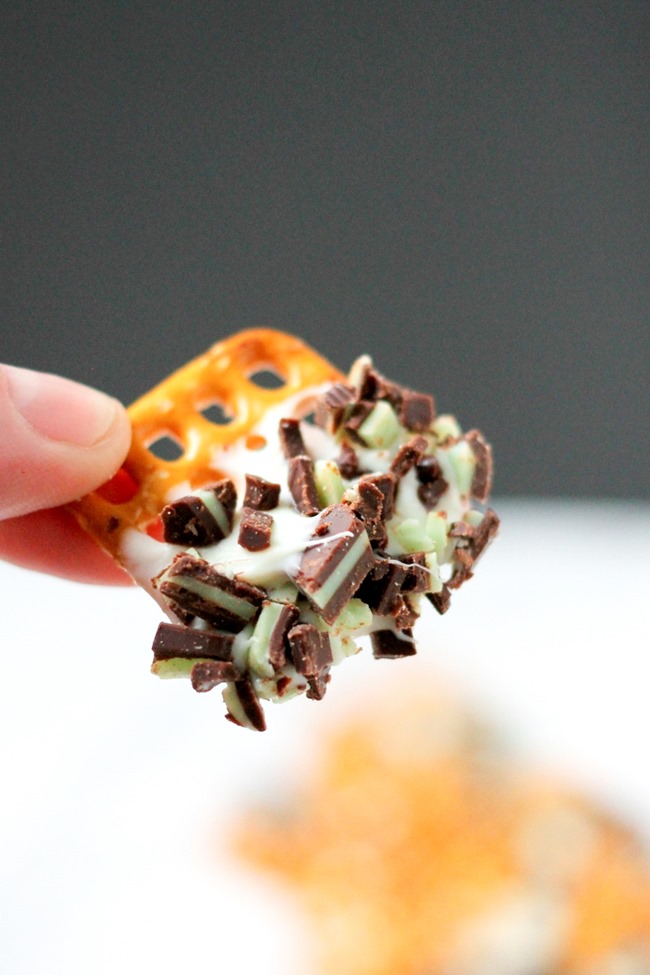 Mint Chocolate Dipped Pretzels are the perfect party treat! 