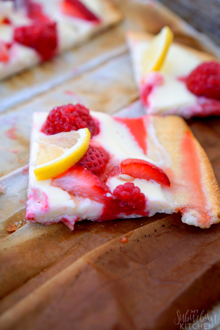 Mixed Berry Cheesecake Pizza Recipe