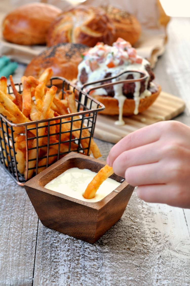cheesy-nacho-burger-21