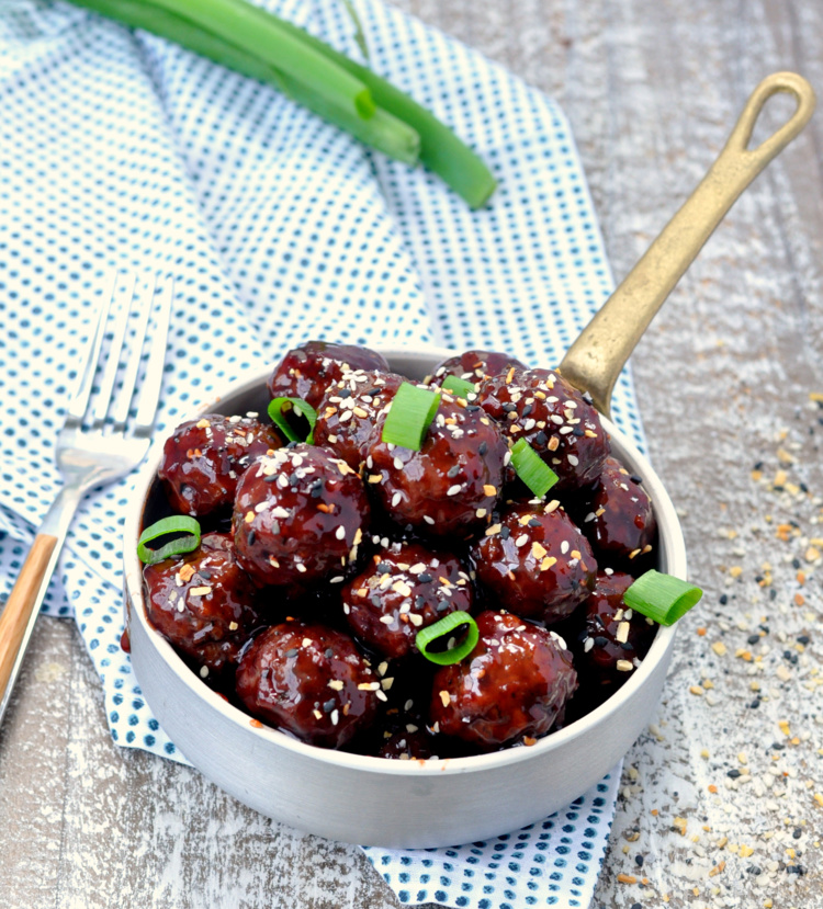 Spicy Raspberry Cocktail Meatballs 