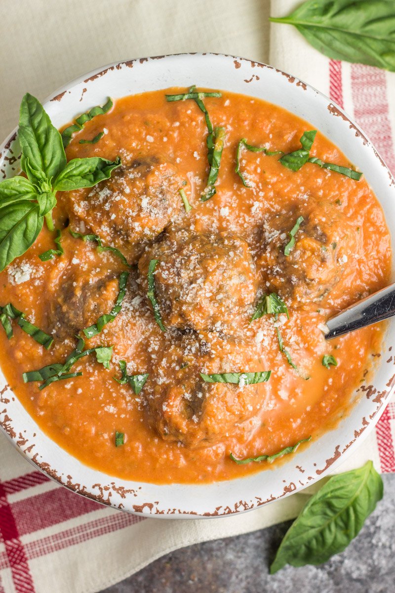 Tomato Basil Bisque from Physical Kitchness