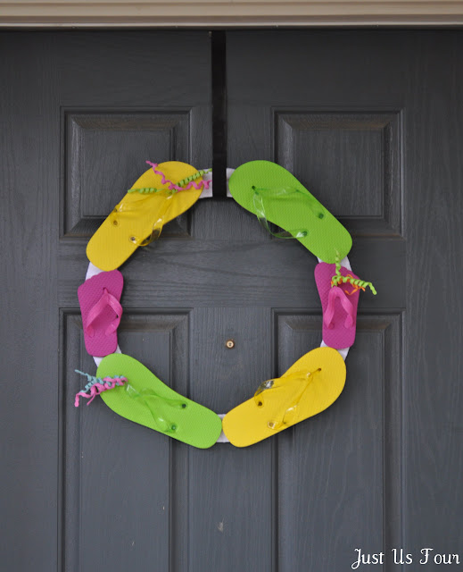 Flashback: Summer Wreath with Flip Flops