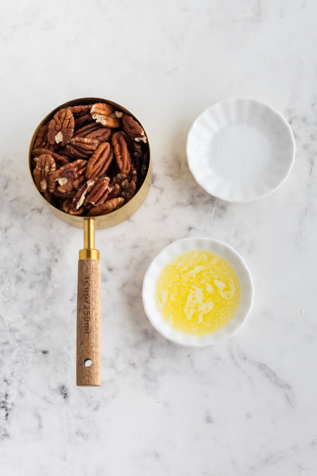 Ingredients for roasted pecans recipe